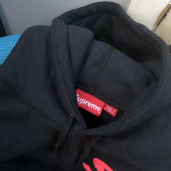 Supreme S Logo Hoodie Black with Pink S - Picture 2 of 3